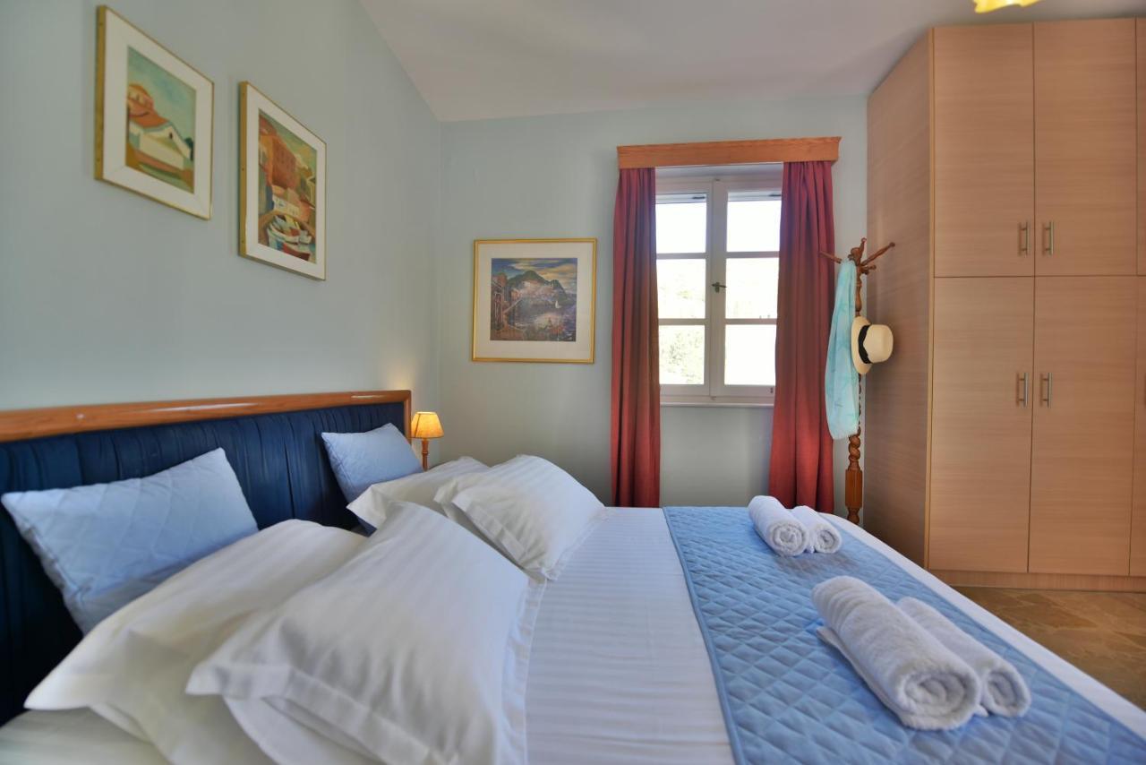 Feel At Home - Family House In Hydra Exteriér fotografie