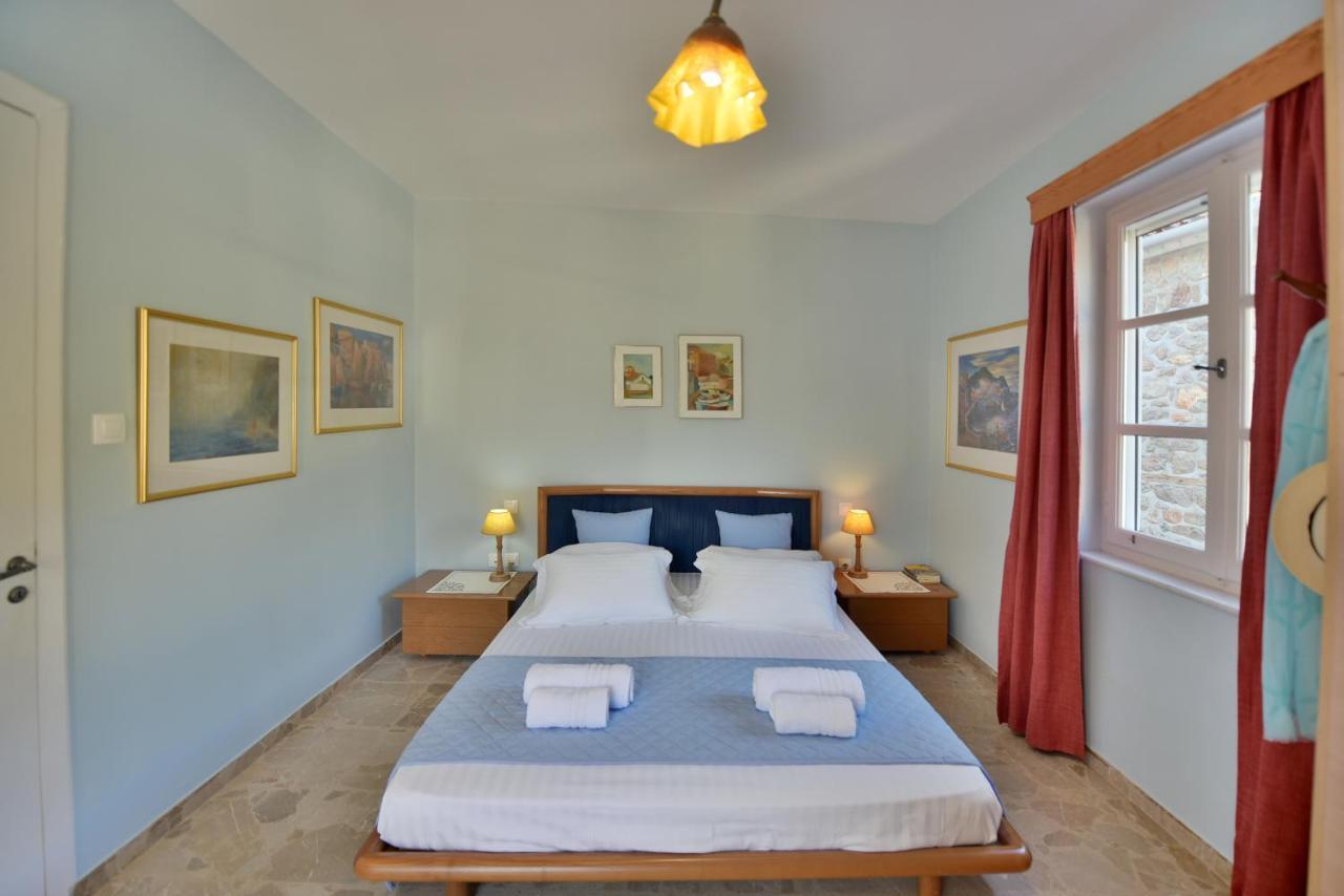 Feel At Home - Family House In Hydra Exteriér fotografie